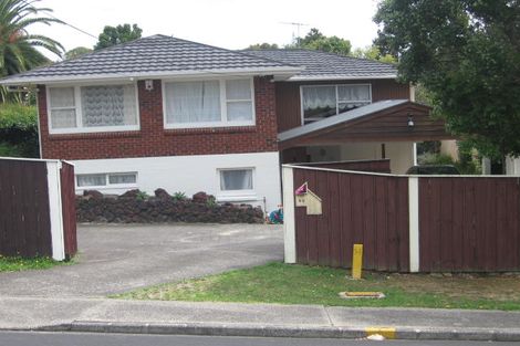 Photo of property in 82 Archers Road, Glenfield, Auckland, 0629