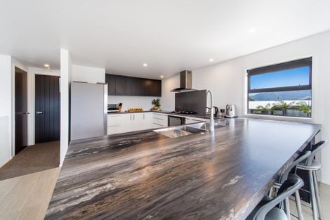 Photo of property in 14 Mariners Haven, One Tree Point, 0118