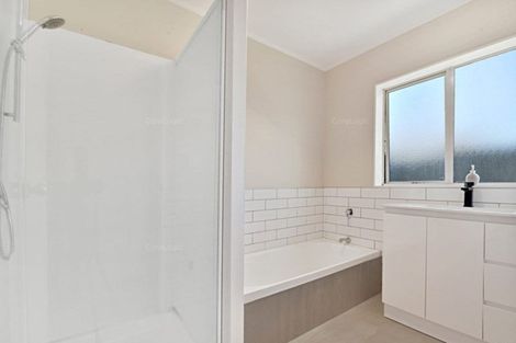 Photo of property in 18a Hall Avenue, Mangere, Auckland, 2022