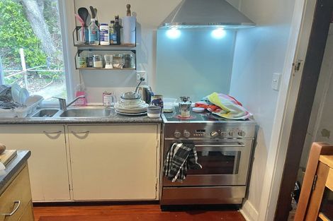 Photo of property in 147 Upland Road, Kelburn, Wellington, 6012