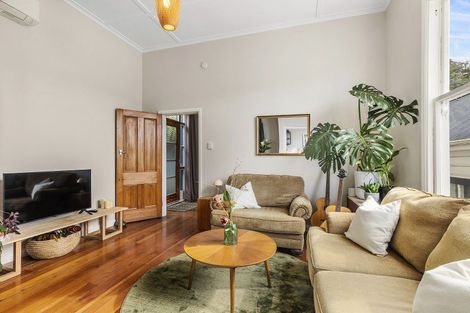 Photo of property in 95 Te Wharepouri Street, Berhampore, Wellington, 6023