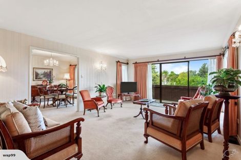 Photo of property in 10 Wilmington Place, Forrest Hill, Auckland, 0620