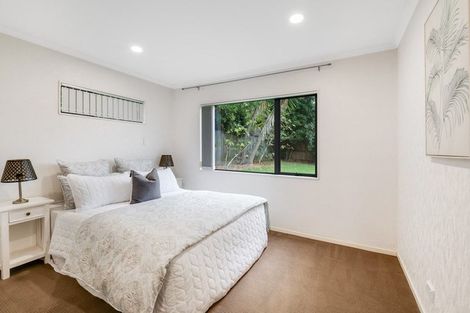 Photo of property in 17 Jacanas Place, Unsworth Heights, Auckland, 0632