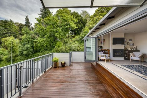 Photo of property in 49 Chaucer Road, Hospital Hill, Napier, 4110