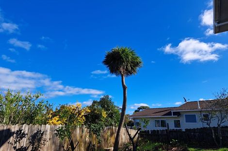 Photo of property in 2/3 Charmaine Road, Torbay, Auckland, 0630