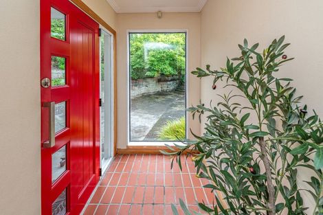 Photo of property in 11 Hillside Terrace, Saint Johns Hill, Whanganui, 4500