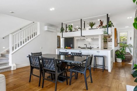 Photo of property in 15 Landmark Terrace, Orewa, 0931