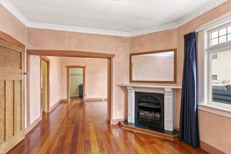 Photo of property in 42 Leighton Avenue, Waiwhetu, Lower Hutt, 5010