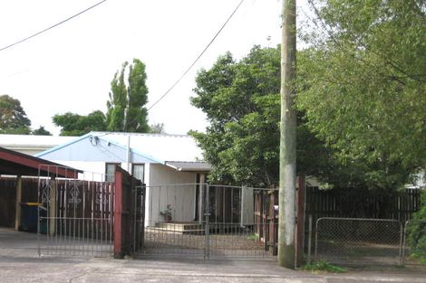 Photo of property in 1/32 Ranui Station Road, Ranui, Auckland, 0612