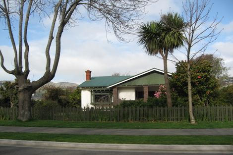 Photo of property in 3 Thorrington Road, Cashmere, Christchurch, 8022