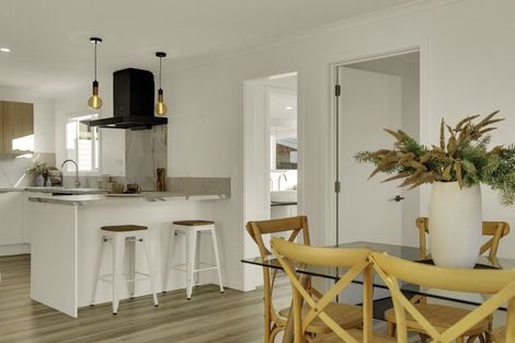 Photo of property in 15 Roberts Road, Hei Hei, Christchurch, 8042