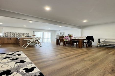 Photo of property in 31 Hill Crescent, Papakura, 2110