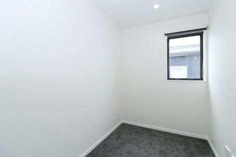 Photo of property in 13b Crestview Rise, Papakura, 2110