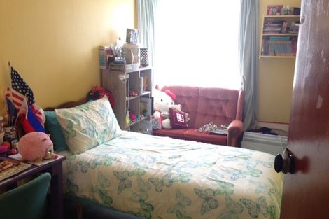 Photo of property in 5 Iona Street, Hokowhitu, Palmerston North, 4410