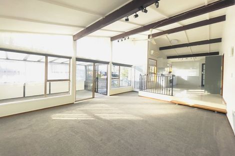 Photo of property in 52 Hope Farm Avenue, Pakuranga Heights, Auckland, 2010