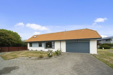 Photo of property in 20 Realm Drive, Paraparaumu, 5032