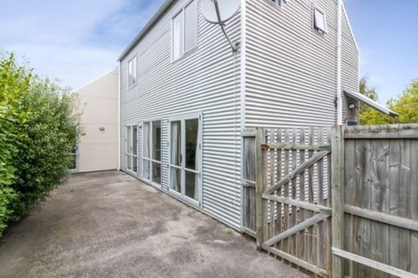 Photo of property in 31 Olliviers Road, Phillipstown, Christchurch, 8011