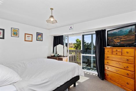 Photo of property in 3 D'urville Way, Welcome Bay, Tauranga, 3112