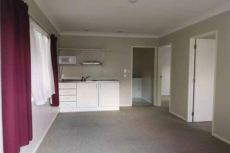 Photo of property in 41 Triangle Road, Massey, Auckland, 0614