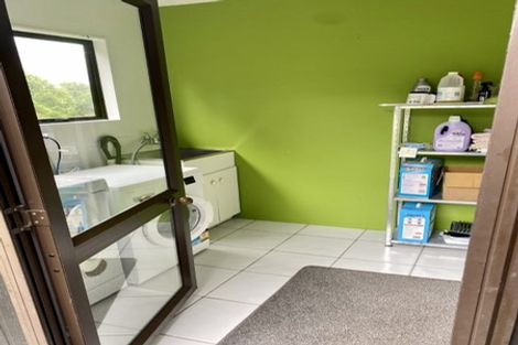 Photo of property in 367 Triangle Road, Henderson, Auckland, 0610