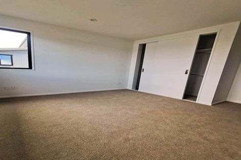 Photo of property in 22 Eileen Newey Place, Henderson, Auckland, 0612