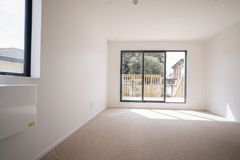 Photo of property in Rf202b, 29/18 Hewlett Road, Massey, Auckland, 0614