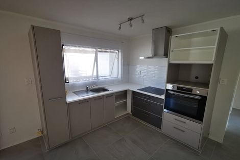 Photo of property in 252 Triangle Road, Massey, Auckland, 0614