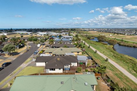 Photo of property in 62 Calypso Drive, Papamoa Beach, Papamoa, 3118