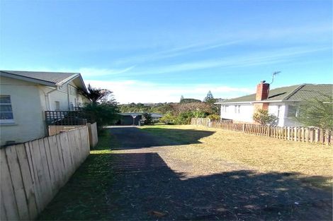 Photo of property in 492 Blockhouse Bay Road, Blockhouse Bay, Auckland, 0600