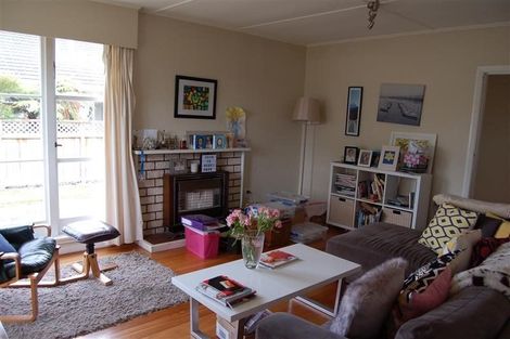 Photo of property in 37 Fraser Crescent, Elderslea, Upper Hutt, 5018