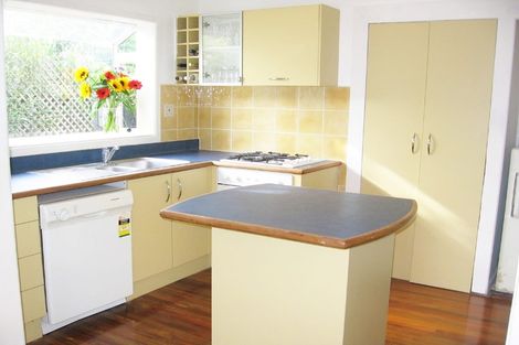 Photo of property in 1 Renata Crescent, Te Atatu Peninsula, Auckland, 0610