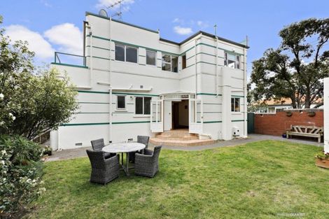 Photo of property in 14 Burnham Street, Seatoun, Wellington, 6022