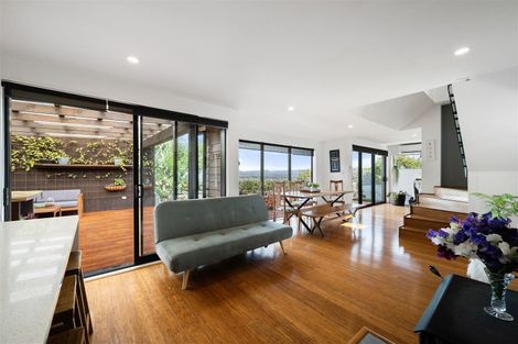 Photo of property in 94a Dyers Pass Road, Cashmere, Christchurch, 8022