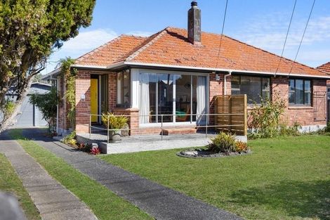 Photo of property in 18 Parkinson Avenue, Wesley, Auckland, 1041