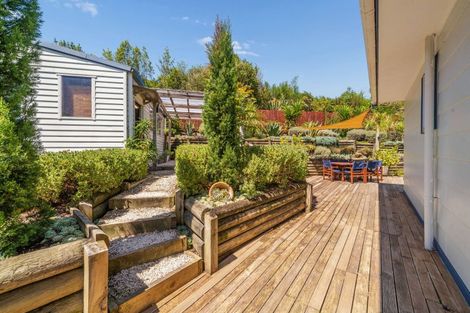 Photo of property in 21 Oaklands Grove, Clouston Park, Upper Hutt, 5018