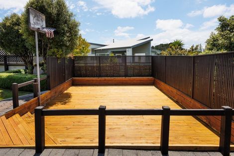 Photo of property in 54 Cashmere Drive, Fitzherbert, Palmerston North, 4410