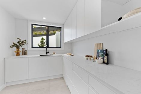 Photo of property in 66 Hackthorne Road, Cashmere, Christchurch, 8022