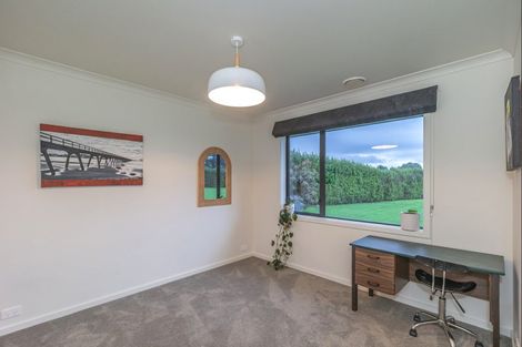 Photo of property in 22 Tunbridge Wells, Ohau, Levin, 5570