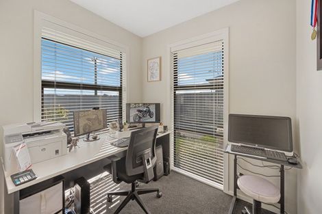 Photo of property in 56 Eriksen Road, Te Awa, Napier, 4110