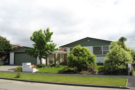 Photo of property in 22 Rosedale Place, Avonhead, Christchurch, 8042