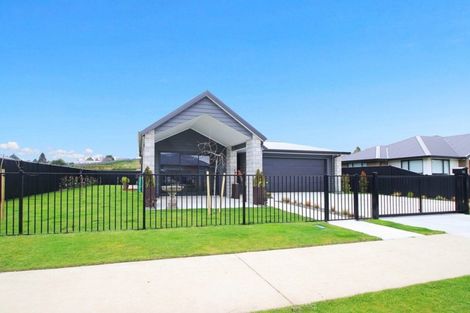 Photo of property in 60 Oak Ridge Drive, Te Awamutu, 3800