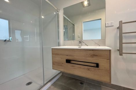 Photo of property in 6/26 Buscomb Avenue, Henderson, Auckland, 0610