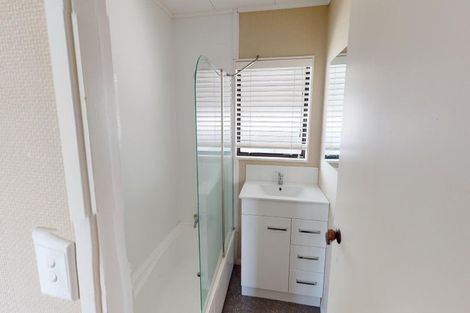 Photo of property in 126 Roberts Line, Kelvin Grove, Palmerston North, 4414