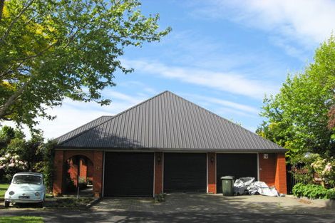 Photo of property in 12 San Rafael Place, Burnside, Christchurch, 8053
