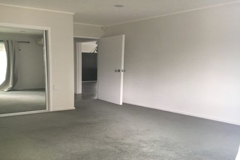 Photo of property in 2/248 Sturges Road, Henderson, Auckland, 0612