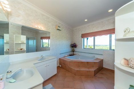 Photo of property in 136 Wallace Road, Temple View, Hamilton, 3289