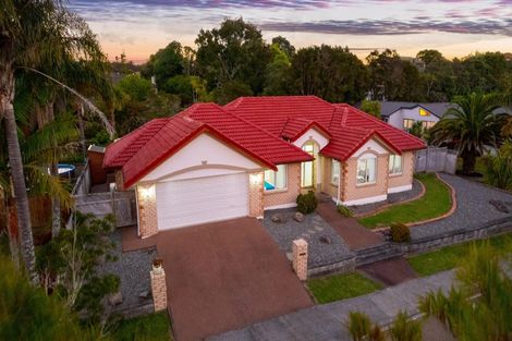 Photo of property in 16 Semillon Avenue, Henderson, Auckland, 0612