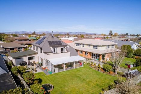 Photo of property in 7 Goodall Place, Redwood, Christchurch, 8051
