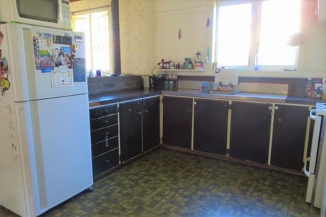 Photo of property in 14 Farmer Street, Te Aroha, 3320