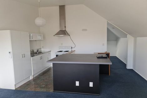 Photo of property in 2/7 Division Street, Riccarton, Christchurch, 8041